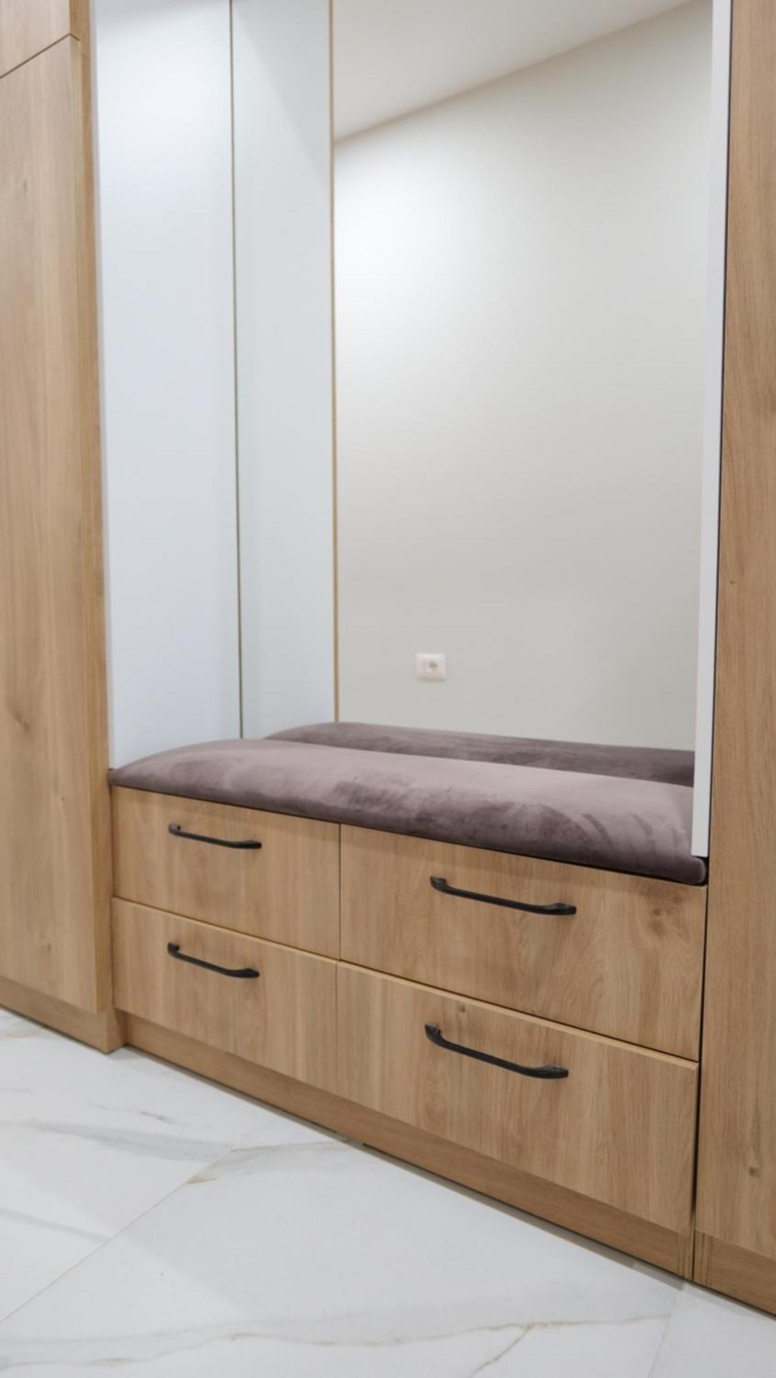 Kristi Apartments 03 Тирана Экстерьер фото