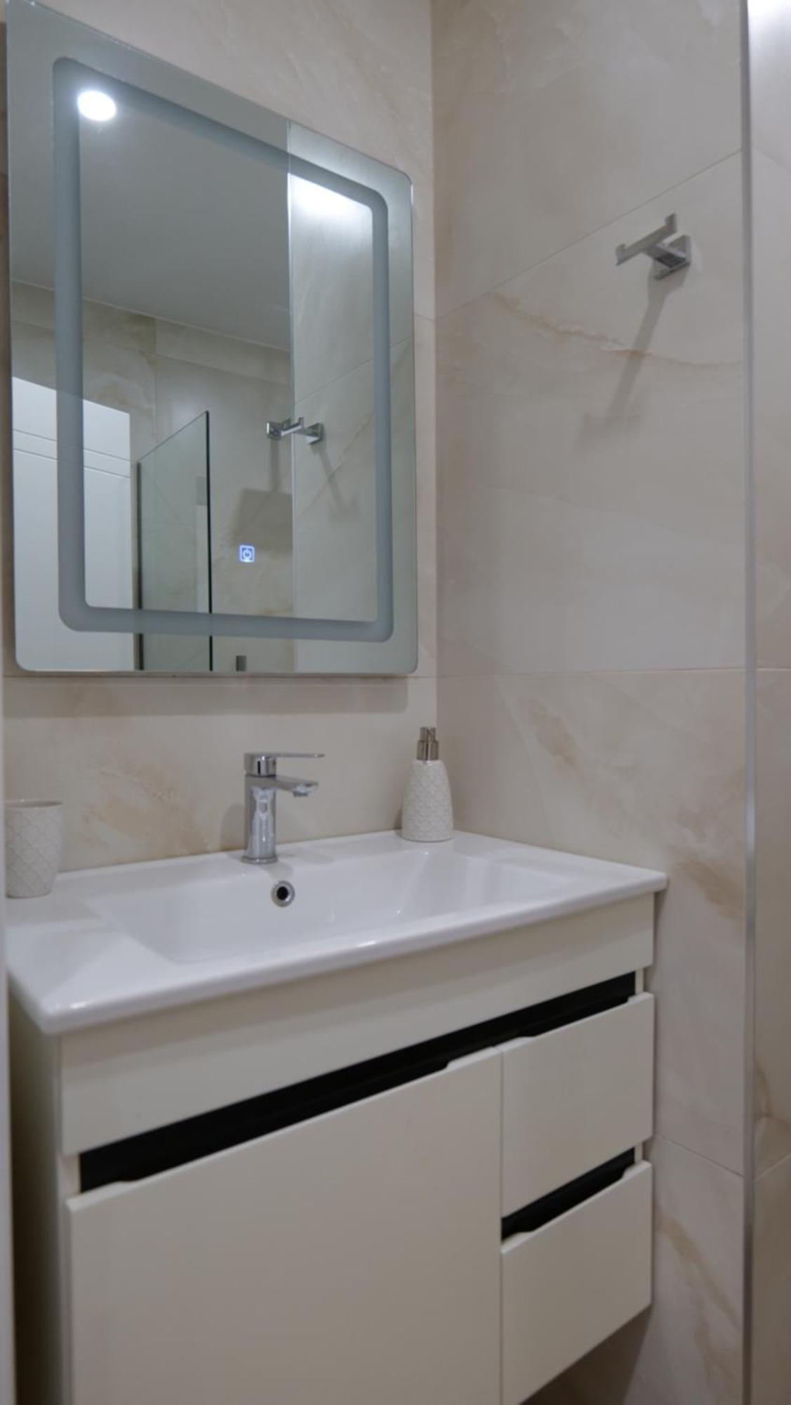Kristi Apartments 03 Тирана Экстерьер фото