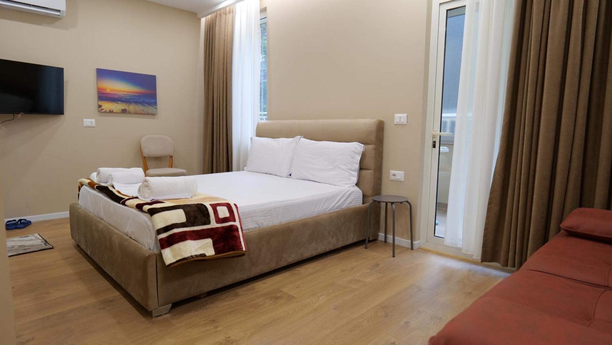 Kristi Apartments 03 Тирана Экстерьер фото